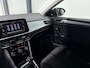 Volkswagen T-Roc 1.0 TSI Life / Digitaal Cockpit / Apple CarPlay / Airconditioning / Parkeer sensoren / Etc…