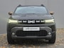 Dacia Duster 1.6 Hybrid 140 Extreme Automaat / Pack winter / Navigatie via Apple Carplay of Android Auto / Stuur-, Stoel en Voorruitverwarming / Achteruitrijcamera / Cruise control / Keyless Entry/Start / Climate control /