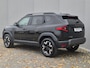 Dacia Duster 1.6 Hybrid 140 Extreme Automaat / Pack winter / Navigatie via Apple Carplay of Android Auto / Stuur-, Stoel en Voorruitverwarming / Achteruitrijcamera / Cruise control / Keyless Entry/Start / Climate control /