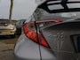 Toyota C-HR 1.8 Hybrid Active | Afn. Trekhaak | All-season | Navi | Adaptieve cruise | Climate control | Camera