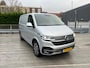 Volkswagen Transporter 2.0 TDI L1H1 28 Bulli | Trekhaak | 2 stoelen | Lederen bekleding | Groot Navi | Camera achter | Achterklep met ruit |