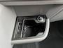 Volkswagen Transporter 2.0 TDI L1H1 28 Bulli | Trekhaak | 2 stoelen | Lederen bekleding | Groot Navi | Camera achter | Achterklep met ruit |