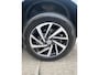 Volkswagen Transporter 2.0 TDI L1H1 28 Bulli | Trekhaak | 2 stoelen | Lederen bekleding | Groot Navi | Camera achter | Achterklep met ruit |