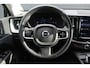 Volvo XC60 B5 Plus Dark | Incl. 12 maanden garantie | Trekhaak | Cruise Control | Verwarmde stoelen | Verwarmd stuurwiel | Apple Carplay/Android Auto | Elektrisch verstelbare voorstoelen | Elektrisch bedienbare achterklep | Lichtmetalen velgen | Bluetooth | DAB