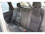 Volvo XC60 B5 Plus Dark | Incl. 12 maanden garantie | Trekhaak | Cruise Control | Verwarmde stoelen | Verwarmd stuurwiel | Apple Carplay/Android Auto | Elektrisch verstelbare voorstoelen | Elektrisch bedienbare achterklep | Lichtmetalen velgen | Bluetooth | DAB