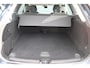 Volvo XC60 B5 Plus Dark | Incl. 12 maanden garantie | Trekhaak | Cruise Control | Verwarmde stoelen | Verwarmd stuurwiel | Apple Carplay/Android Auto | Elektrisch verstelbare voorstoelen | Elektrisch bedienbare achterklep | Lichtmetalen velgen | Bluetooth | DAB