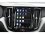 Volvo XC60 B5 Plus Dark | Incl. 12 maanden garantie | Trekhaak | Cruise Control | Verwarmde stoelen | Verwarmd stuurwiel | Apple Carplay/Android Auto | Elektrisch verstelbare voorstoelen | Elektrisch bedienbare achterklep | Lichtmetalen velgen | Bluetooth | DAB