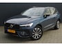 Volvo XC60 B5 Plus Dark | Incl. 12 maanden garantie | Trekhaak | Cruise Control | Verwarmde stoelen | Verwarmd stuurwiel | Apple Carplay/Android Auto | Elektrisch verstelbare voorstoelen | Elektrisch bedienbare achterklep | Lichtmetalen velgen | Bluetooth | DAB