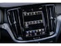 Volvo V60 T6 Recharge AWD R-Design | Trekhaak | Adaptive cruise control | Navigatie | Harman/Kardon | Stoel- Stuur-verw | BLIS | 360 camera | Actieve LED koplampen | Gelamineerde zijruiten | Apple Carplay / Android Auto |
