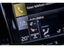 Volvo V60 T6 Recharge AWD R-Design | Trekhaak | Adaptive cruise control | Navigatie | Harman/Kardon | Stoel- Stuur-verw | BLIS | 360 camera | Actieve LED koplampen | Gelamineerde zijruiten | Apple Carplay / Android Auto |