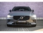 Volvo V60 T6 Recharge AWD R-Design | Trekhaak | Adaptive cruise control | Navigatie | Harman/Kardon | Stoel- Stuur-verw | BLIS | 360 camera | Actieve LED koplampen | Gelamineerde zijruiten | Apple Carplay / Android Auto |
