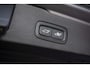 Volvo V60 T6 Recharge AWD R-Design | Trekhaak | Adaptive cruise control | Navigatie | Harman/Kardon | Stoel- Stuur-verw | BLIS | 360 camera | Actieve LED koplampen | Gelamineerde zijruiten | Apple Carplay / Android Auto |