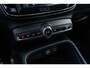 Volvo XC40 1.5 T5 Twin Engine Inscription | Schuif- / Kanteldak | Getint Glas | Parkeer Camera | Parkeersensoren Voor + Achter | Stoel - / Stuurverwarming  | Cruise Control | Volvo On Call |