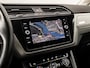 Volkswagen Touran 1.4 TSI Sportline 7 Persoons 150Pk (APPLE CARPLAY, GROOT NAVI, CLIMATE, CAMERA, GETINT GLAS, SPORTSTOELEN, ADAPTIVE CRUISE, PARKEERSENSOREN, ELEK PAKKET, NIEUWE APK, NIEUWSTAAT)