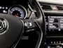 Volkswagen Touran 1.4 TSI Sportline 7 Persoons 150Pk (APPLE CARPLAY, GROOT NAVI, CLIMATE, CAMERA, GETINT GLAS, SPORTSTOELEN, ADAPTIVE CRUISE, PARKEERSENSOREN, ELEK PAKKET, NIEUWE APK, NIEUWSTAAT)