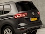Volkswagen Touran 1.4 TSI Sportline 7 Persoons 150Pk (APPLE CARPLAY, GROOT NAVI, CLIMATE, CAMERA, GETINT GLAS, SPORTSTOELEN, ADAPTIVE CRUISE, PARKEERSENSOREN, ELEK PAKKET, NIEUWE APK, NIEUWSTAAT)