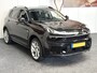 Lynk & Co 01 1.5 GREY LINE PREMIUM 100 STUKS OP VOORRAAD ! VOL OPTIES ! 360 CAMERA ADAPTIVE CRUISE CONTROL PANORAMA SCHUIF/KANTELDAK APPLE CARPLAY/ANDROID RIJSTROOKSENSOREN ZEER MOOI !! 3010