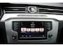 Volkswagen Passat Variant 1.4 TSI Comfortline Business - AUTOMAAT - TREKHAAK - NAVIGATIE