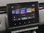 Renault Clio 1.0 TCe 90 Techno Handgeschakeld / Pack winter / Allseason banden / Navigatie via Apple Carplay of Android Auto / Achteruitrijcamera / Stuur-, en Stoelverwarming / Keyless Entry/Start / Cruise control / Draadloze telefoon lader /