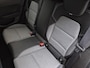 Renault Clio 1.0 TCe 90 Techno Handgeschakeld / Pack winter / Allseason banden / Navigatie via Apple Carplay of Android Auto / Achteruitrijcamera / Stuur-, en Stoelverwarming / Keyless Entry/Start / Cruise control / Draadloze telefoon lader /
