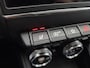 Renault Clio 1.0 TCe 90 Techno Handgeschakeld / Pack winter / Allseason banden / Navigatie via Apple Carplay of Android Auto / Achteruitrijcamera / Stuur-, en Stoelverwarming / Keyless Entry/Start / Cruise control / Draadloze telefoon lader /