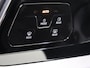 Volkswagen Golf 1.0 eTSI Life | Achteruitrijcamera | Navigatie | Adaptieve cruise control | Sfeerverlichting | Draadloze telefoonlader | CarPlay |