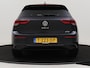 Volkswagen Golf 1.0 eTSI Life | Achteruitrijcamera | Navigatie | Adaptieve cruise control | Sfeerverlichting | Draadloze telefoonlader | CarPlay |
