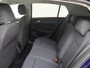 Volkswagen Golf 1.0 eTSI Life | Achteruitrijcamera | Navigatie | Adaptieve cruise control | Sfeerverlichting | Draadloze telefoonlader | CarPlay |