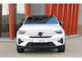 Volvo C40 Recharge Twin Ultimate 78 kWh| Stoelverwarming | 360° Camera | Panoramadak | BLIS | Pilot Assist | Full Electric | Zero-emissie
