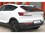Volvo C40 Recharge Twin Ultimate 78 kWh| Stoelverwarming | 360° Camera | Panoramadak | BLIS | Pilot Assist | Full Electric | Zero-emissie