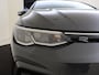 Volkswagen Golf 1.5 eTSI R-Line | Panoramadak | Navigatie | Parkeersensoren | Adaptieve cruise control | Sfeerverlichting | CarPlay | Draadloze telefoonlader |