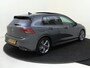 Volkswagen Golf 1.5 eTSI R-Line | Panoramadak | Navigatie | Parkeersensoren | Adaptieve cruise control | Sfeerverlichting | CarPlay | Draadloze telefoonlader |
