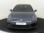 Volkswagen Golf 1.5 eTSI R-Line | Panoramadak | Navigatie | Parkeersensoren | Adaptieve cruise control | Sfeerverlichting | CarPlay | Draadloze telefoonlader |
