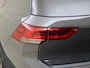 Volkswagen Golf 1.5 eTSI R-Line | Panoramadak | Navigatie | Parkeersensoren | Adaptieve cruise control | Sfeerverlichting | CarPlay | Draadloze telefoonlader |