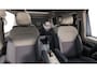 Volkswagen Multivan Bulli L2 1.5 Ehybrid 180kW 245 pk DSG 4 motion | Versterkte kunststof vloerbedekking in houtlook | Multifunctionele verschuifbare tafel in passagiersruimte | Navigatiesysteem '' Discover Pro'' | Privacy Plus glas (90%) vanaf B-stijl |