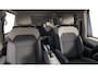 Volkswagen Multivan Bulli L2 1.5 Ehybrid 180kW 245 pk DSG 4 motion | Versterkte kunststof vloerbedekking in houtlook | Multifunctionele verschuifbare tafel in passagiersruimte | Navigatiesysteem '' Discover Pro'' | Privacy Plus glas (90%) vanaf B-stijl |