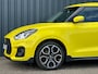 Suzuki Swift 1.4 Boosterjet 140pk Sport I Winterset I Stoelverwarming I Keyless Entry I Adaptieve Cruise I Camera I Navigatie I Climate Control I