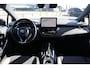 Toyota Corolla Touring Sports HYBRID 140 DYNAMIC APPLE/ANDROID NAVI STOELVERWARM. KEYLESS ELEK. ACHTERKLEP. PARK. SENSOREN