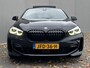 BMW 1-Serie 118i / Dealer onderhouden / M-Sport / Panorama schuifdak / HUD / Adaptieve CC / Harman Kardon / Alcantara Sportstoelen / 19" / Camera /