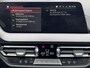 BMW 1-Serie 118i / Dealer onderhouden / M-Sport / Panorama schuifdak / HUD / Adaptieve CC / Harman Kardon / Alcantara Sportstoelen / 19" / Camera /