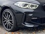 BMW 1-Serie 118i / Dealer onderhouden / M-Sport / Panorama schuifdak / HUD / Adaptieve CC / Harman Kardon / Alcantara Sportstoelen / 19" / Camera /
