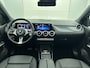 Mercedes-Benz B-klasse 200 Luxury-Line | Panorama schuif/kanteldak | MultiBeam Led | Night pakket | Apple CarPlay | Thermotronic Climate Control | Parkeer - en Spiegel pakket | Kleur: MANUFAKTUR mountaingrijs magno| Inclusief 24 maanden MB Certified garantie voor Europa.