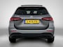 Mercedes-Benz B-klasse 200 Luxury-Line | Panorama schuif/kanteldak | MultiBeam Led | Night pakket | Apple CarPlay | Thermotronic Climate Control | Parkeer - en Spiegel pakket | Kleur: MANUFAKTUR mountaingrijs magno| Inclusief 24 maanden MB Certified garantie voor Europa.