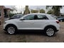 Volkswagen T-Roc 1.5 TSI Style Business. Dealer onderhouden. Navi, adap.cruise, camera, carplay, elek a.klep, etc. Prijs rijklaar.