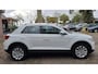 Volkswagen T-Roc 1.5 TSI Style Business. Dealer onderhouden. Navi, adap.cruise, camera, carplay, elek a.klep, etc. Prijs rijklaar.