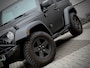 Jeep Wrangler 3.8i Sport Automaat | XRC Bumpers | Mopar Zijschermen | Rollcage | LED | Afneembaar Dak | Custom Uitlaat | Apple Carplay | 4-Zits | Offroadbanden | Hardtop