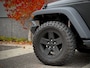Jeep Wrangler 3.8i Sport Automaat | XRC Bumpers | Mopar Zijschermen | Rollcage | LED | Afneembaar Dak | Custom Uitlaat | Apple Carplay | 4-Zits | Offroadbanden | Hardtop