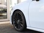 Mercedes-Benz A-klasse 180 AMG Line 136 Pk | Widescreen | Stoelverwarming | Matrix LED | Camera | Sfeerverlichting | Apple carplay & Android Auto |