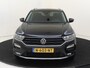 Volkswagen T-Roc 1.0 TSI Style | Navigatie | Adaptieve cruise control | CarPlay | Parkeersensoren | Draadloze telefoonlader | Climate control |