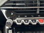 Peugeot 2008 1.2 130pk Allure Pack Automaat | Achteruitrijcamera | Verwarmbare voorstoelen | Navigatie